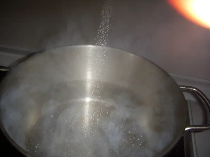 Паста джигли c зелёным горошком и соусом карбонара: шаг 2