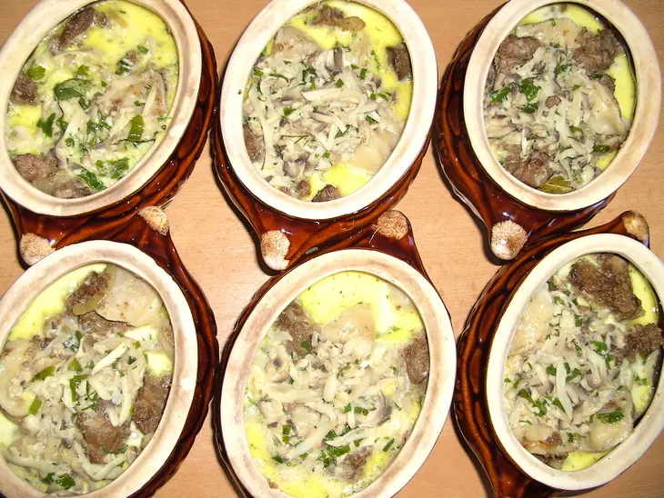 Пельмени в горшочке: шаг 8