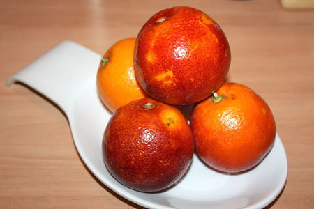 Апельсиновый пирог с медово-апельсиновой пропиткой: шаг 1