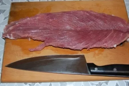 Мясной рулет с языком: шаг 3