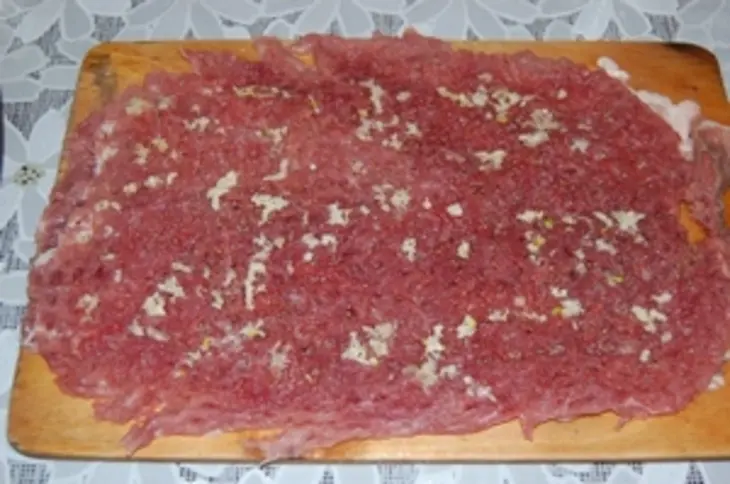 Мясной рулет с языком: шаг 5