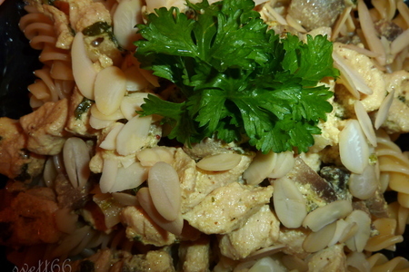 Фузилли с курицей и грибами в соусе с гарам масалой: шаг 6