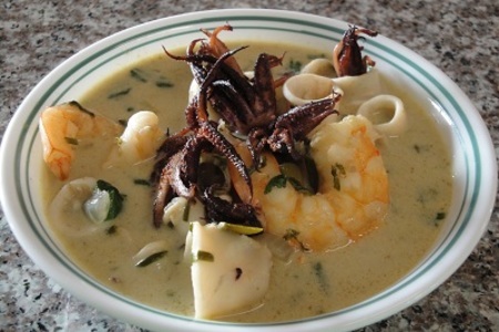 Кокосовый суп с креветками и кальмаром ! ! !: шаг 8