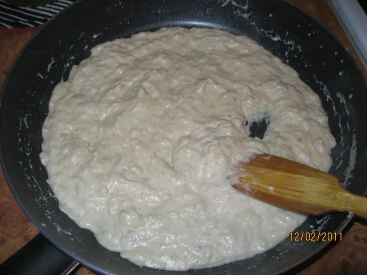 Шоколадные папарделле со сливочно-банановым соусом и маком: шаг 9