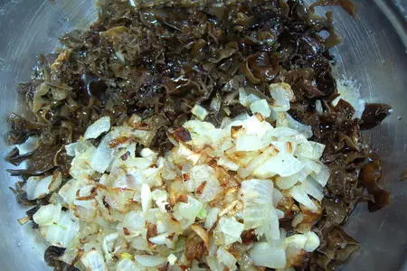 Салат из грибов муэр с яйцом.: шаг 6