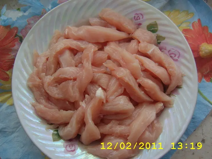 Картофельный салат с куриной грудинкой: шаг 3