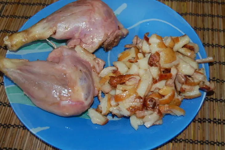 Паста с утиной ножкой, савойской капустой и белым вином: шаг 4