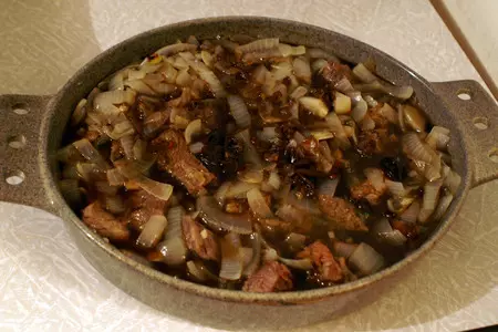 Говядина по-деревенски с пряными сконами: шаг 2