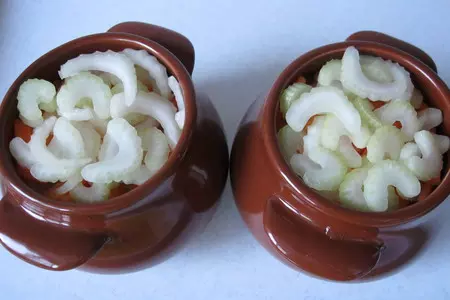 Мясное ассорти в горшочке: шаг 5