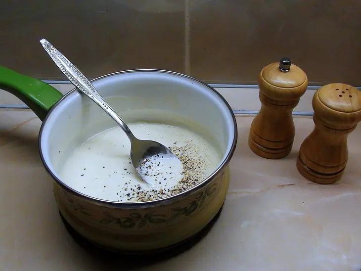 Спагетти с икорным соусом и подкопченной сёмгой.: шаг 3