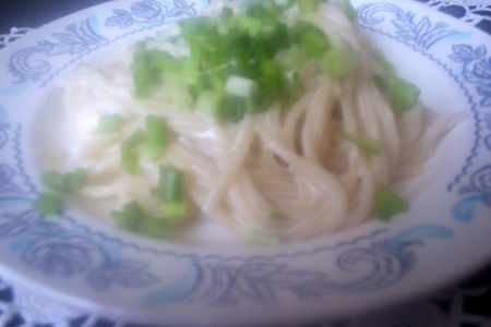 Спагетти с зелёным луком в сырном соусе: шаг 7