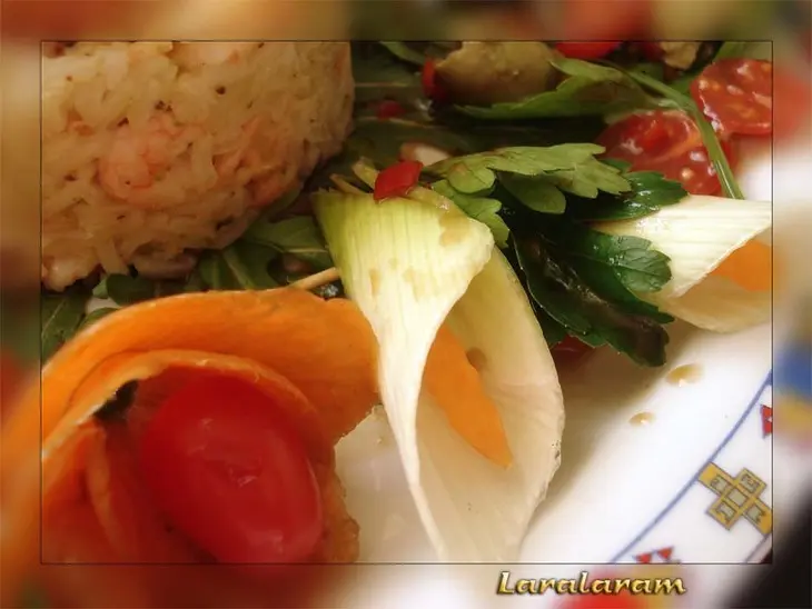 Салат "рис с морепродуктами" с овощными "изысками" в виде украшательств - для влк: шаг 28