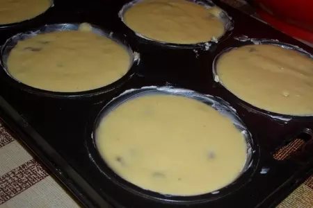 Кукурузные кексы с изюмом: шаг 7