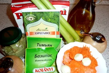 Перцы фаршированные говядиной и диким рисом. подаем с густым томатным соусом.: шаг 1