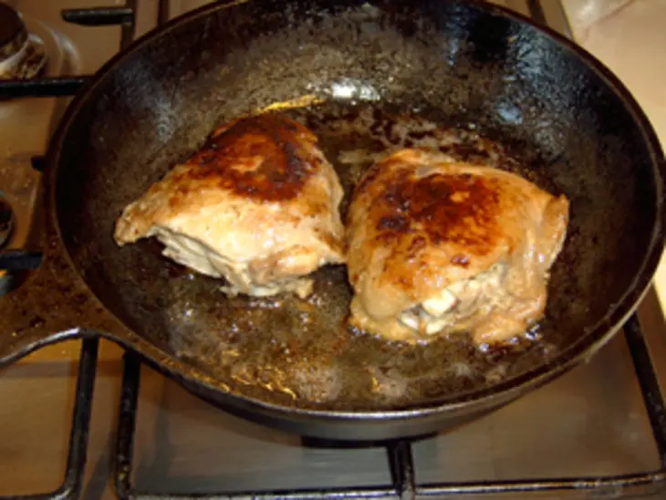 Куриные бедрышки под шоколадным соусом: шаг 2