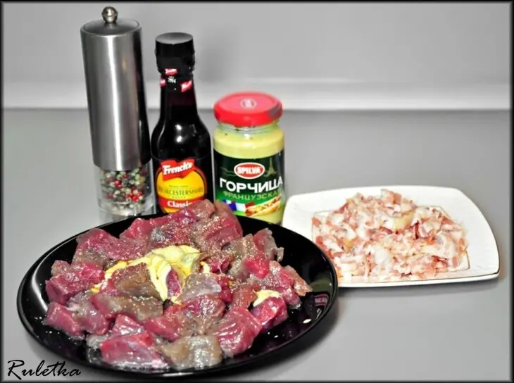 Мясо с овощами в горшочках "бородино".: шаг 4