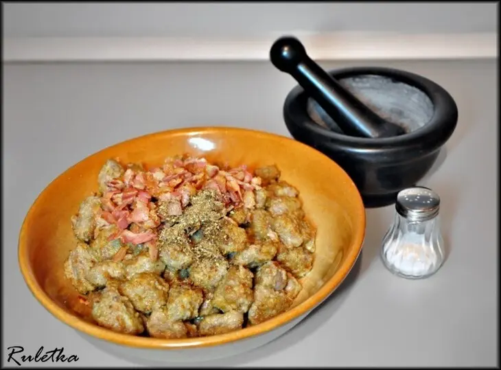 Мясо с овощами в горшочках "бородино".: шаг 7