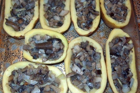 Картофельные лодочки с грибами.: шаг 5