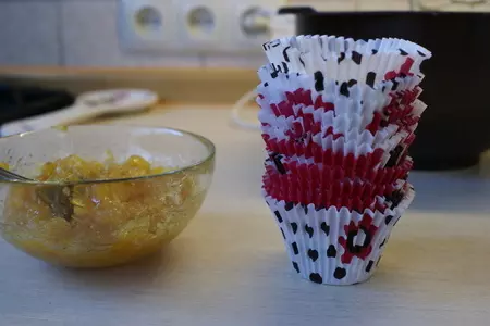 World's easiest jam-filled muffins (кексы с джемом внутри) :s: шаг 7