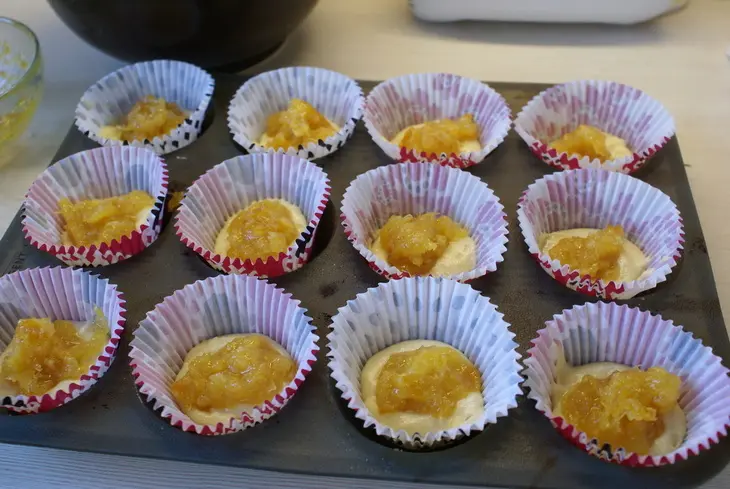 World's easiest jam-filled muffins (кексы с джемом внутри) :s: шаг 9