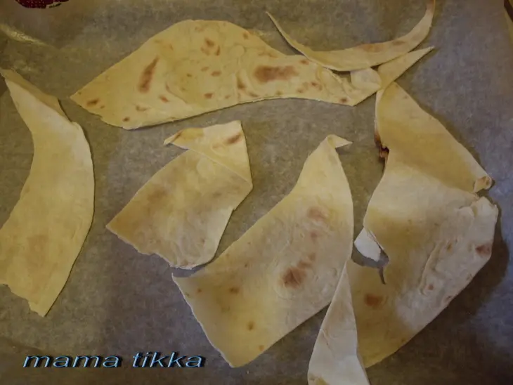 Чипсы из лаваша: шаг 1
