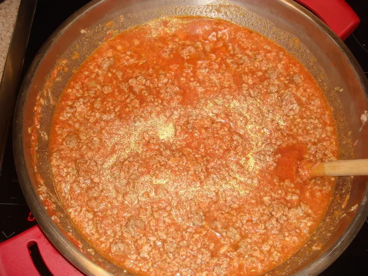 Соус болонез для лазаньи и пасты: шаг 8