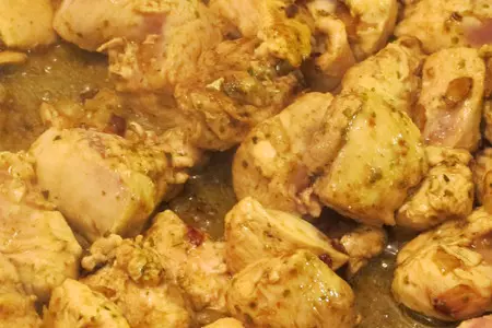 Тушенная пряная курица с  папайей,по мотивам индийской кухни.: шаг 9