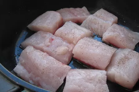 Рыба тушёная с  овощами: шаг 6