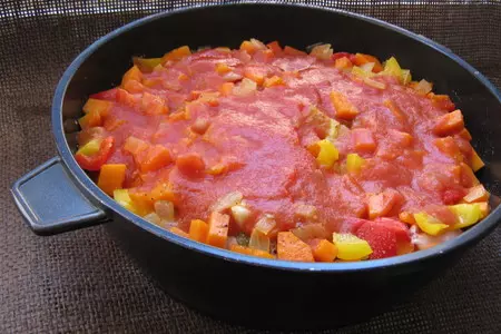 Рыба тушёная с  овощами: шаг 9