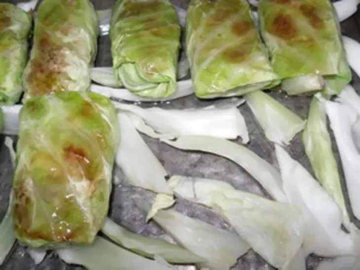 Необычные голубцы с рисом, фаршем и грибами в нежной заливке (влк): шаг 13