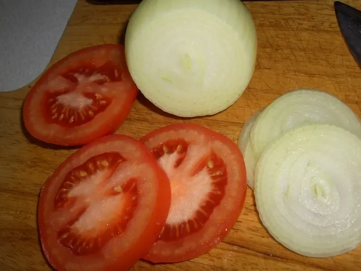 Время есть! есть сэндвичи: с курицей ,солеными огурцом и с грибным омлетом. (дуэль): шаг 9