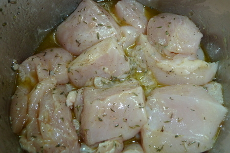 Шиш - таук ( шашлычки из куриной грудки по-ливански): шаг 1