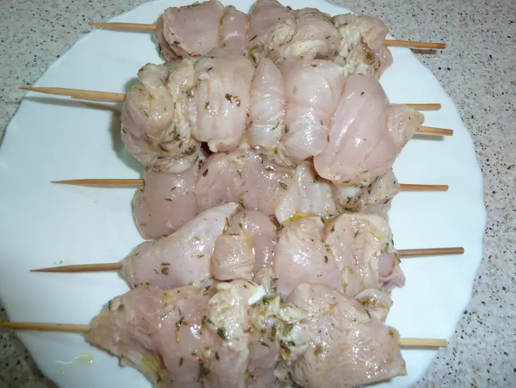 Шиш - таук ( шашлычки из куриной грудки по-ливански): шаг 6