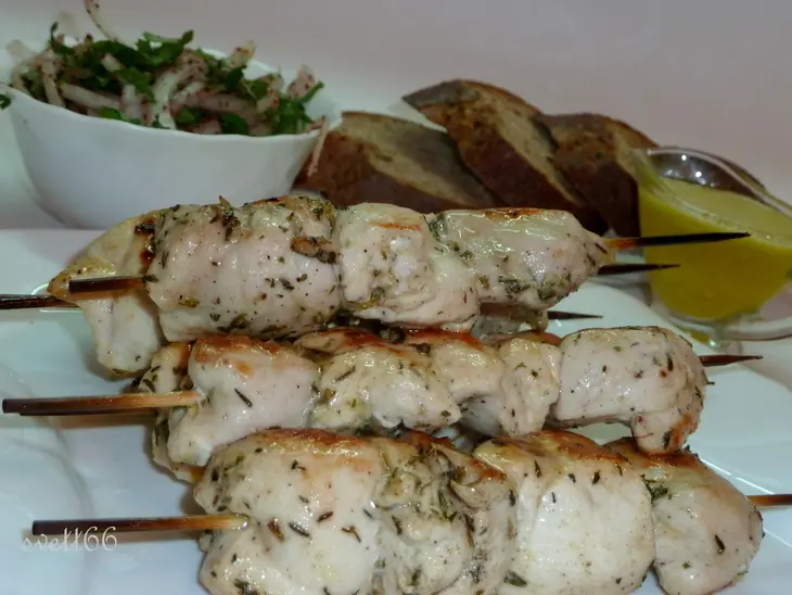 Шиш - таук ( шашлычки из куриной грудки по-ливански): шаг 8