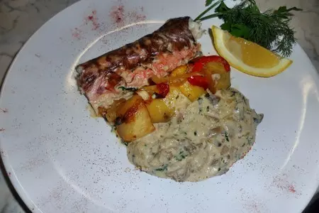 Конгрио запечённая с овощами.: шаг 1