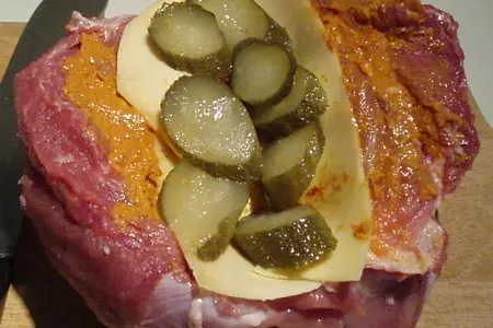 Фрикандо с сыром и солёным огурцом: шаг 5