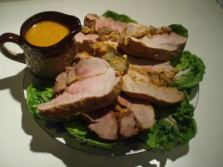 Фрикандо с сыром и солёным огурцом: шаг 15