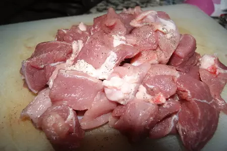 Мясное рагу с картошечкой: шаг 1