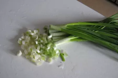 Салат с кальмарами и авокадо: шаг 5