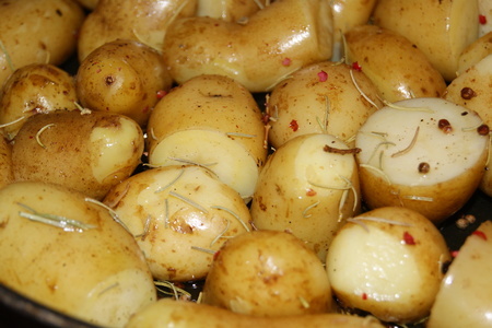 Ароматный картофель и сочные отбивные: шаг 1