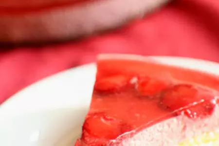 Торт с клубничным муссом и желе: шаг 4