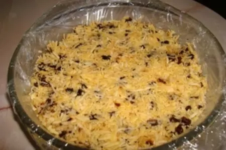 Печеночный паштет с сыром, орехами и "пьяным" черносливом: шаг 6