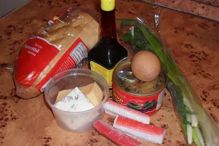 Горячие бутерброды с консервированной горбушей: шаг 1