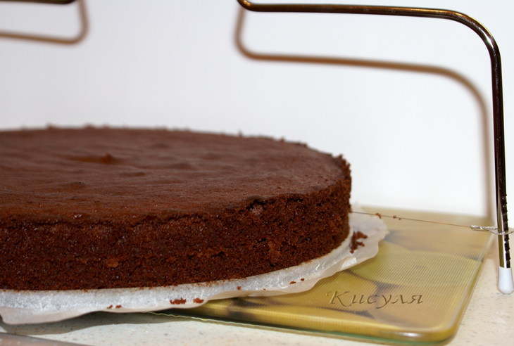 Шоколадный торт с черносливом: шаг 9