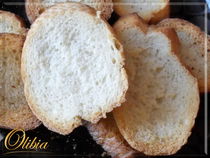 Хлебная запеканка с помидорами: шаг 1