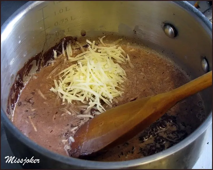 Пряные блинчики с сырно-шоколадным фондю: шаг 5
