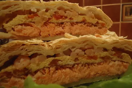 Куриное рагу под сырным соусом, пирог с семгой и креветками и грибные оладьи со сливочным сыром!: шаг 8