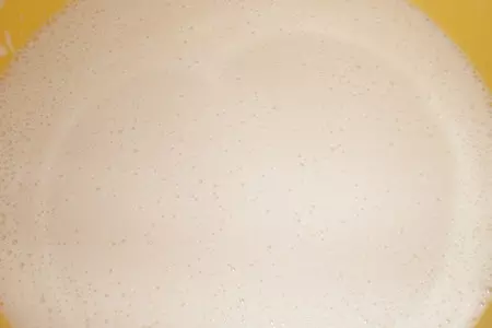 Блинчики на яблочном соке с карамельными яблоками: шаг 2