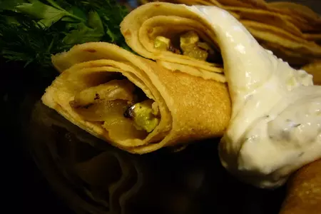 Пивные блины с грилованными овощами и сливочно - хреновым соусом.: шаг 3