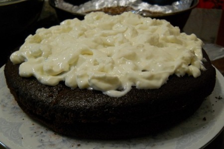 Праздничный тортик с черносливом, шоколадом и орехами: шаг 1
